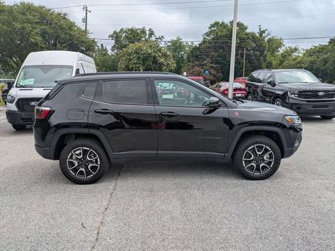 New 2026 Jeep Compass Trailhawk AWD/4WD image 2