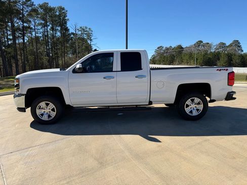 Used 2018 Chevrolet Silverado 1500 LT image 2