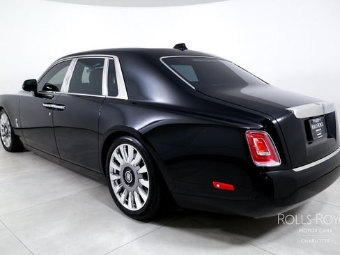 Used 2020 Rolls-Royce Phantom Sedan RWD image 8