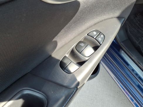 Used 2019 Nissan Sentra SR FWD image 20