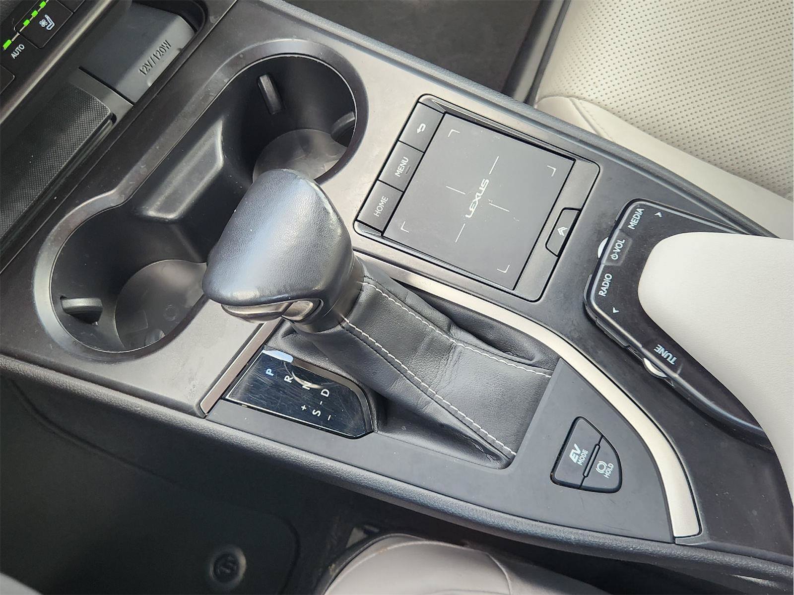 Used 2020 Lexus UX 250h w/ Premium Package AWD/4WD image 20