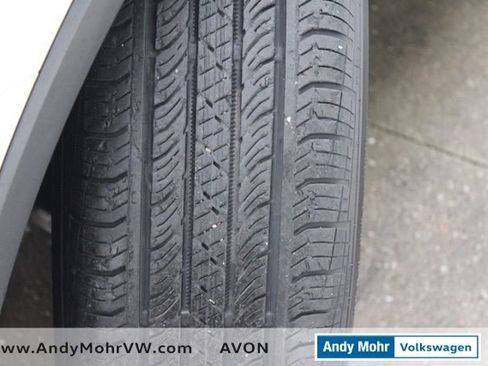 Used 2019 Volkswagen Tiguan SE image 16