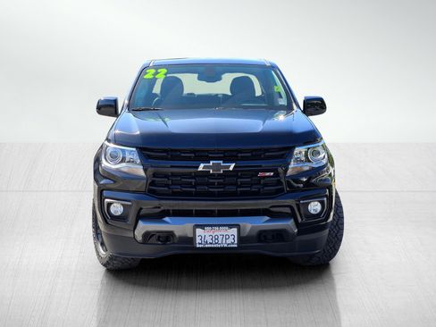 Used 2022 Chevrolet Colorado Z71 w/ Z71 Midnight Edition AWD/4WD image 2