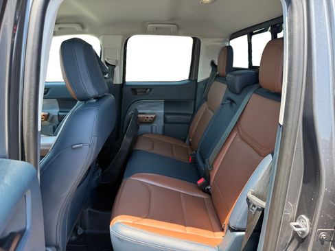 Used 2023 Ford Maverick Lariat w/ Lariat Luxury Package AWD/4WD image 16