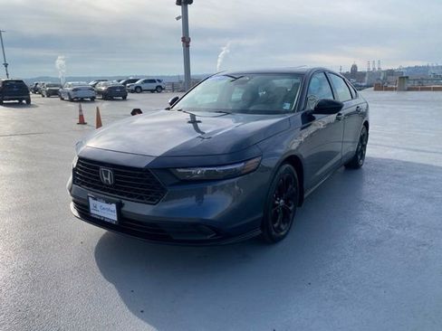 Certified 2025 Honda Accord SE image 8