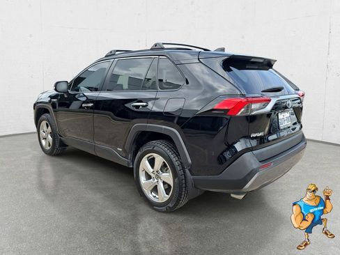 Used 2021 Toyota RAV4 Limited AWD/4WD image 7