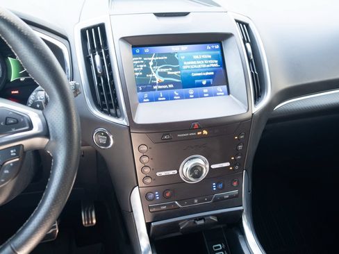 Used 2020 Ford Edge ST w/ Equipment Group 401A AWD/4WD image 3
