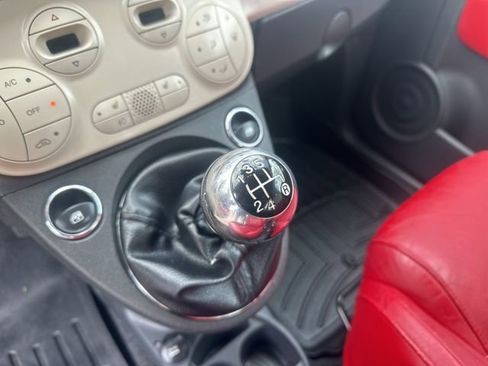 Used 2013 FIAT 500 Lounge w/ Luxury Leather Pkg FWD image 11