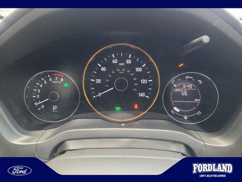 Used 2017 Honda HR-V EX image 11