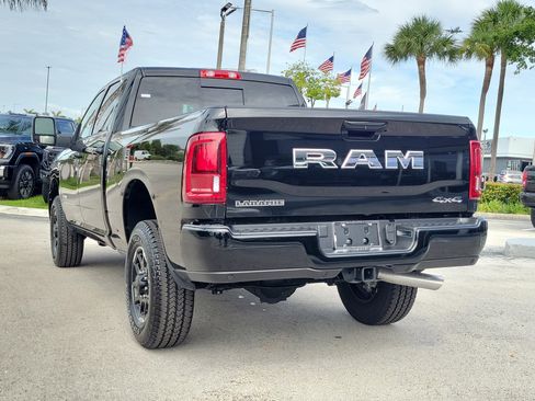 Used 2026 RAM 2500 Laramie AWD/4WD image 7