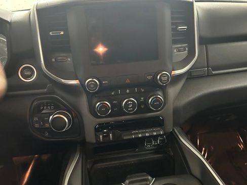 Used 2021 RAM 1500 Big Horn AWD/4WD image 18