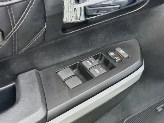 Used 2017 Toyota Tundra Platinum AWD/4WD image 18