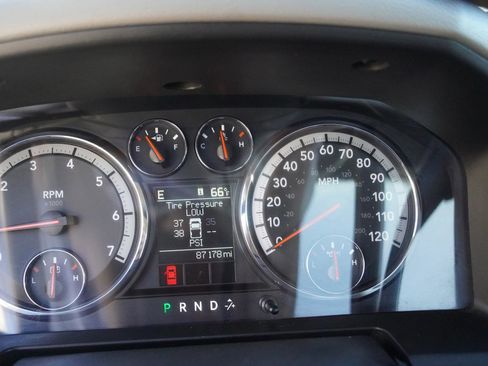 Used 2012 RAM 1500 Classic SLT w/ Luxury Group image 31