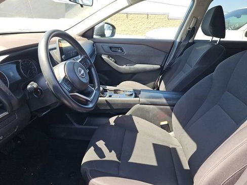 Used 2023 Nissan Rogue S AWD/4WD image 6