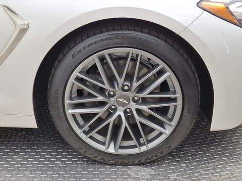 Used 2019 Genesis G70 2.0T Advanced RWD image 18