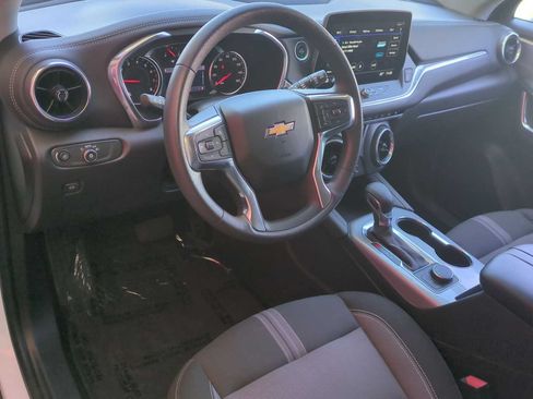 Used 2025 Chevrolet Blazer LT FWD image 12
