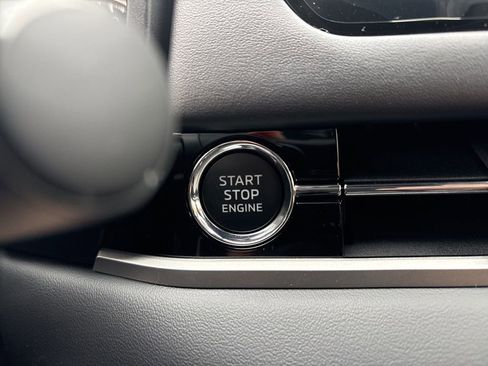 New 2026 Mitsubishi Outlander ES image 19