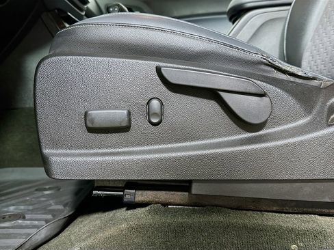 Used 2016 Chevrolet Colorado Z71 image 23