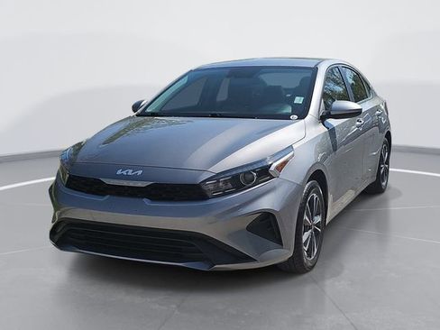 Used 2024 Kia Forte LXS FWD image 7