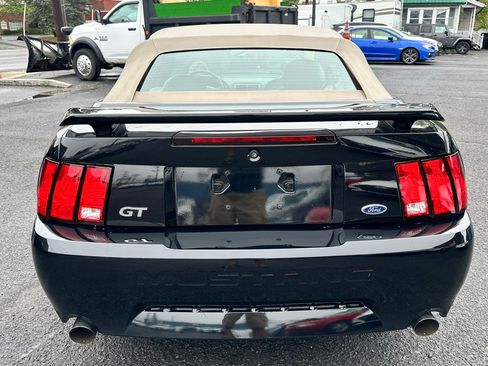 Used 2004 Ford Mustang GT Premium image 5