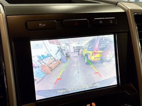 Used 2020 Ford F150 Lariat image 15