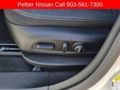 Used 2022 Chevrolet Equinox LT image 20