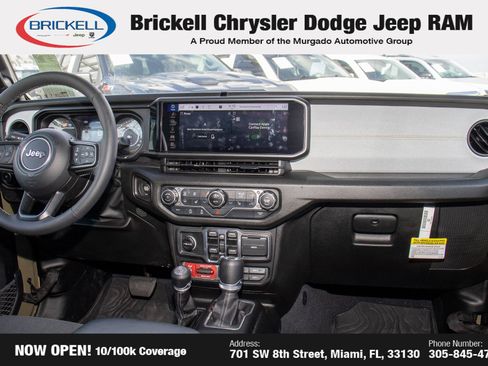 Used 2025 Jeep Wrangler Willys image 19