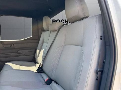 Certified 2025 Toyota Tacoma SR5 AWD/4WD image 90