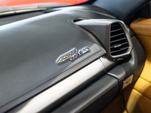 Used 2010 Ferrari 458 Italia Coupe RWD image 53