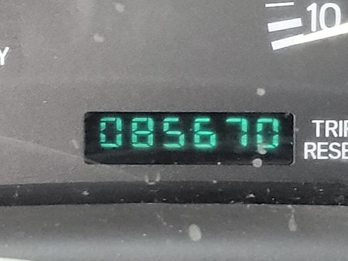 Used 1999 Jeep Cherokee SE image 4