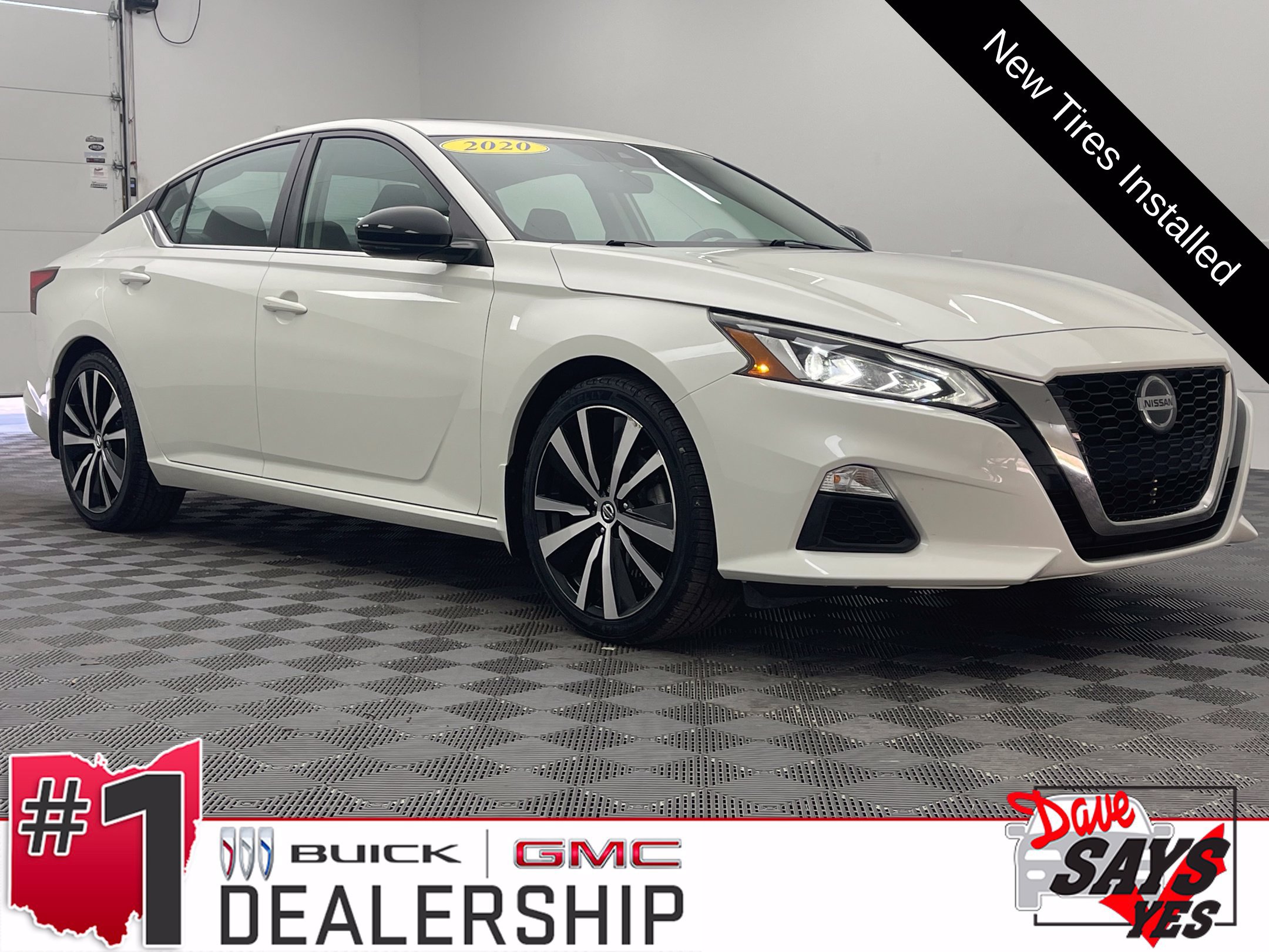 Used 2020 Nissan Altima 2.5 SR w/ Premium Package FWD image 1