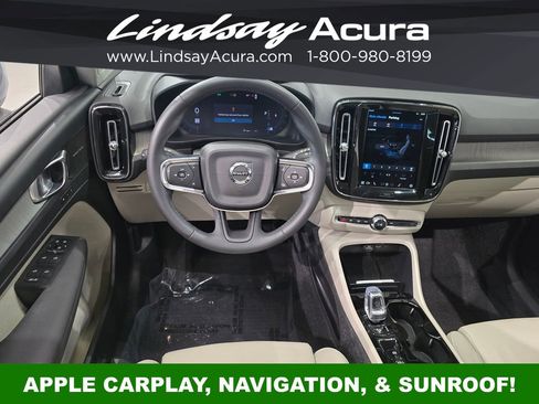 Used 2024 Volvo XC40 B5 Ultimate image 13