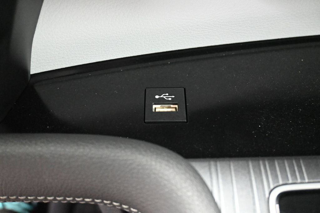 Used 2025 Toyota Sienna XLE w/ XLE Plus Package AWD/4WD image 23