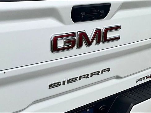 Used 2024 GMC Sierra 2500 AT4 w/ AT4 Premium Plus Package AWD/4WD image 26