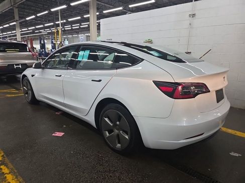 Used 2023 Tesla Model 3 Standard Range RWD image 4