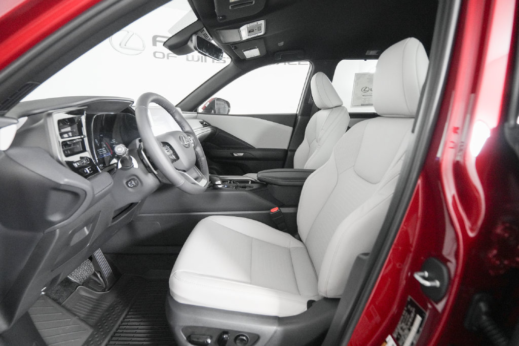 Certified 2026 Lexus TX 350 FWD w/ Convenience Package image 8