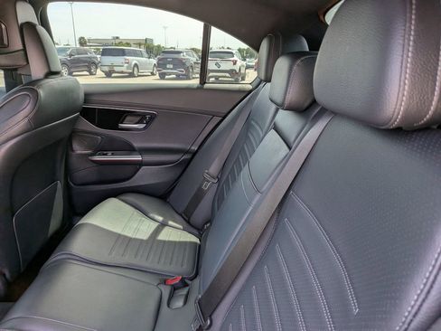 Used 2023 Mercedes-Benz C 300 Sedan image 19