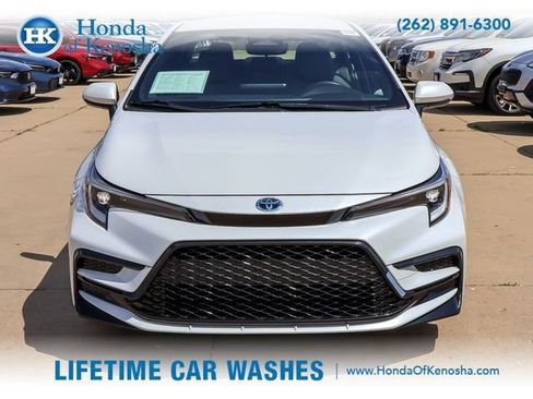 Used 2024 Toyota Corolla SE FWD image 9