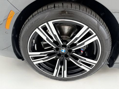 Used 2025 BMW 760i xDrive w/ Executive Package AWD/4WD image 29
