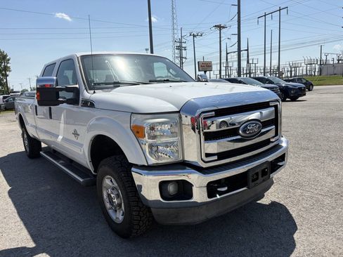 Used 2011 Ford F250 XLT w/ XLT Premium Pkg image 9
