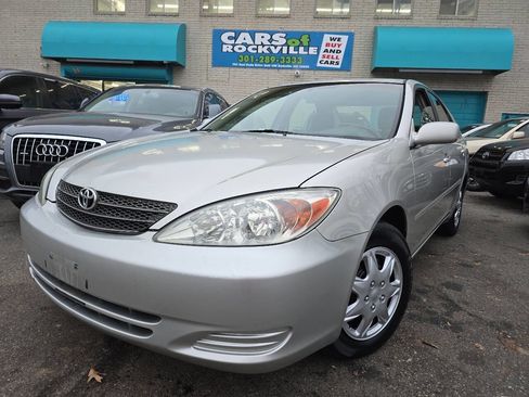 Used 2003 Toyota Camry LE FWD image 2