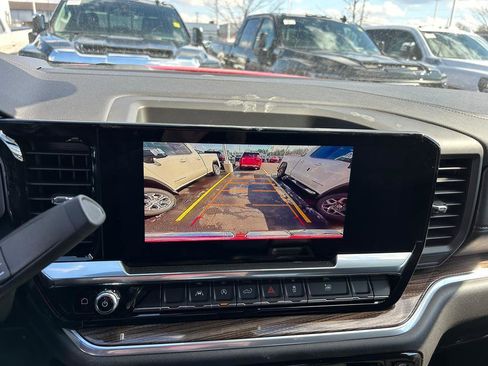 New 2026 GMC Sierra 1500 Elevation image 10