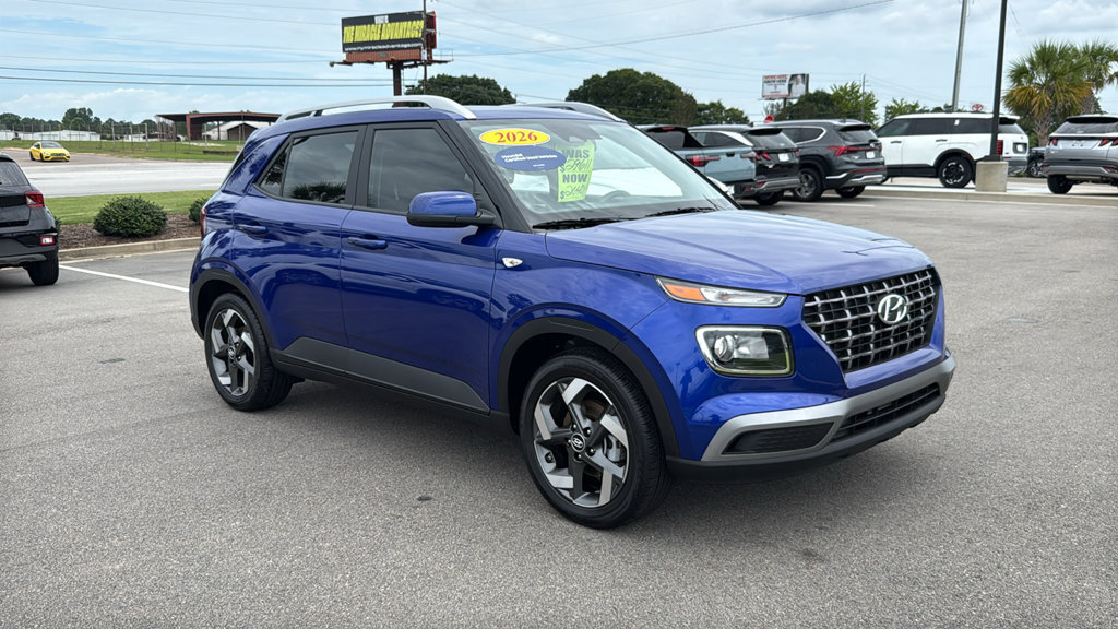 Used 2026 Hyundai Venue SEL FWD image 1