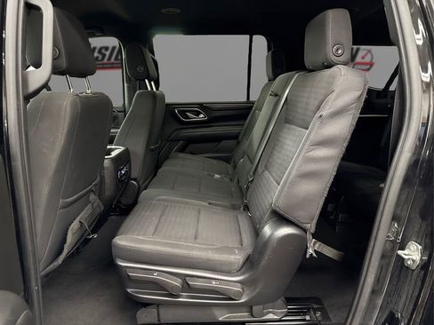 Used 2022 Chevrolet Suburban LS image 10