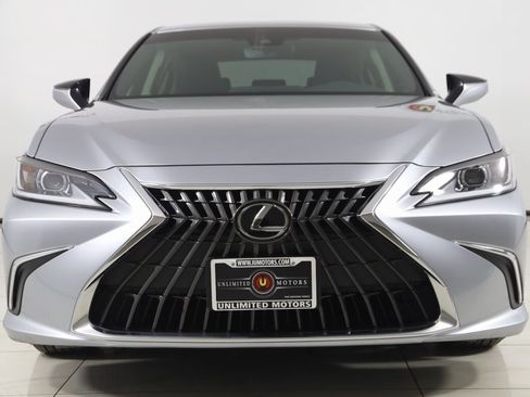 Used 2024 Lexus ES 350 w/ Accessory Package (Z2) image 50