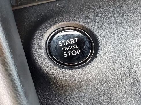 Certified 2024 Nissan Z Performance w/ Floor Mat Package image 24