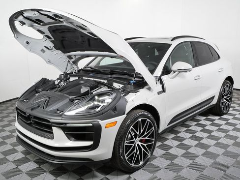 New 2026 Porsche Macan S image 35