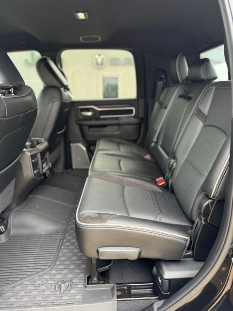 Used 2025 RAM 2500 Laramie AWD/4WD image 19