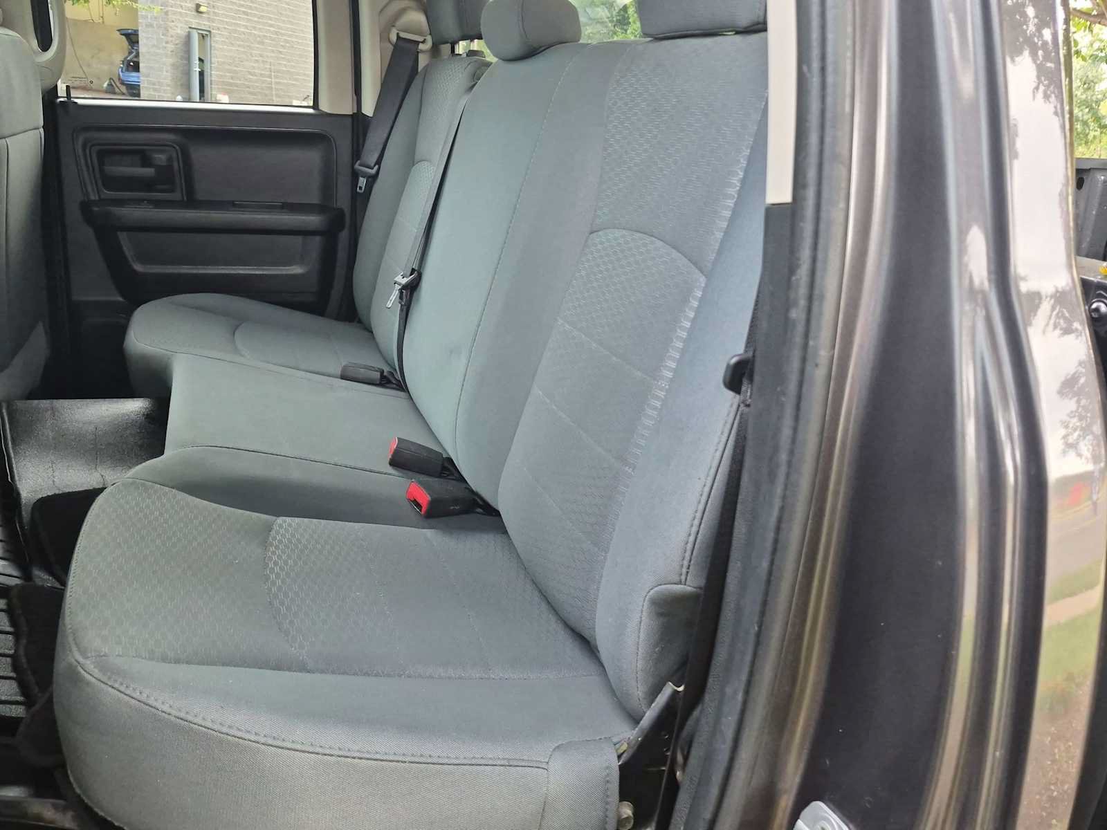 Used 2016 RAM 1500 Express AWD/4WD image 18