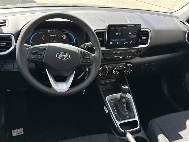 New 2026 Hyundai Venue SE FWD image 7